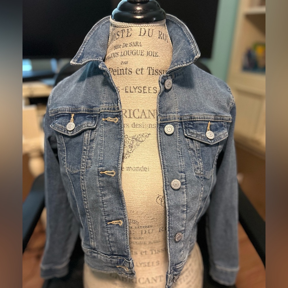 Denim Jacket-Old Navy-Size Medium (8)